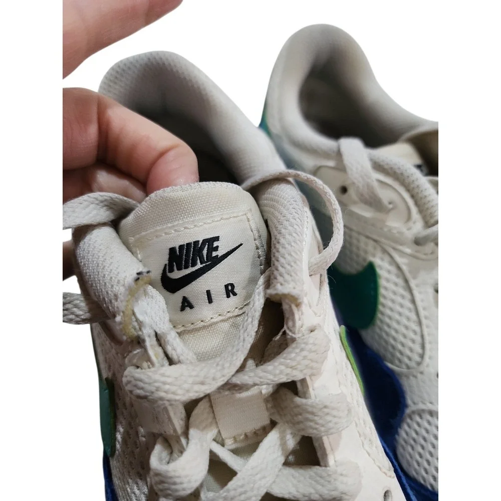 Nike Air Max SC Sneakers Women Size 7 White Blue Green Athletic Retro Streetwear